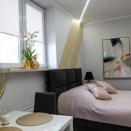 Apartamento Novel New Varsovia Exterior foto